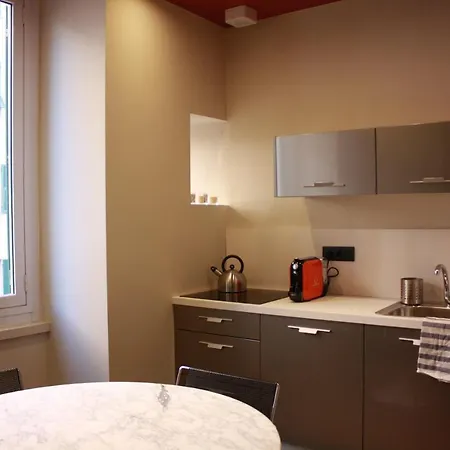 Il Giardino Di Elettra - Freeparking アパートホテル ジェノヴァ