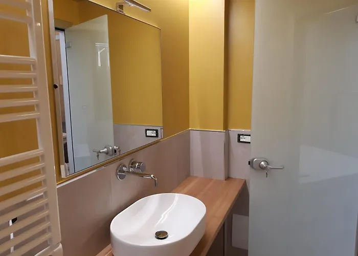 Il Giardino Di Elettra - Freeparking 3* Génova